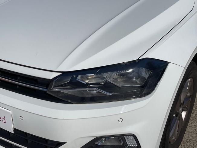 VOLKSWAGEN Polo Photo 19