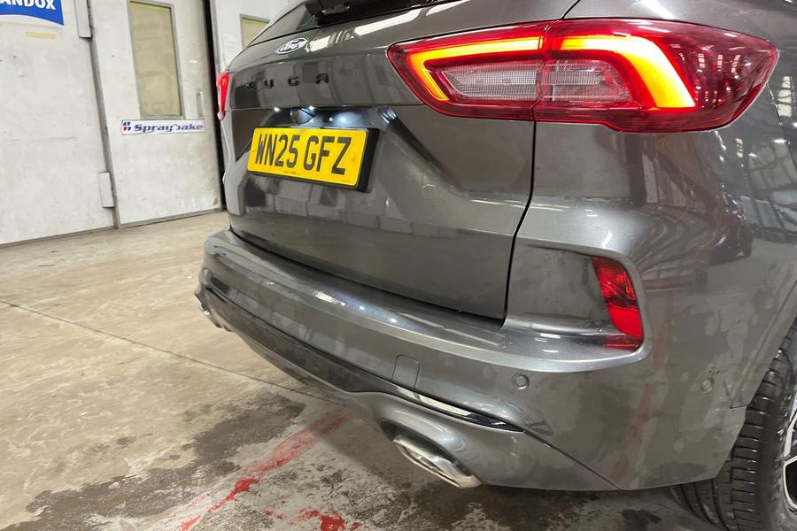 Ford KUGA Photo autoimg-6093f47e8315a4c9221f52c4b40f8f3f437580ec.jpg
