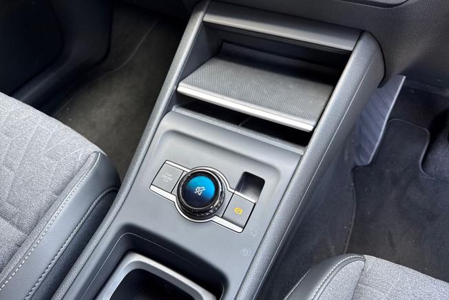 VOLKSWAGEN Tiguan Photo 15