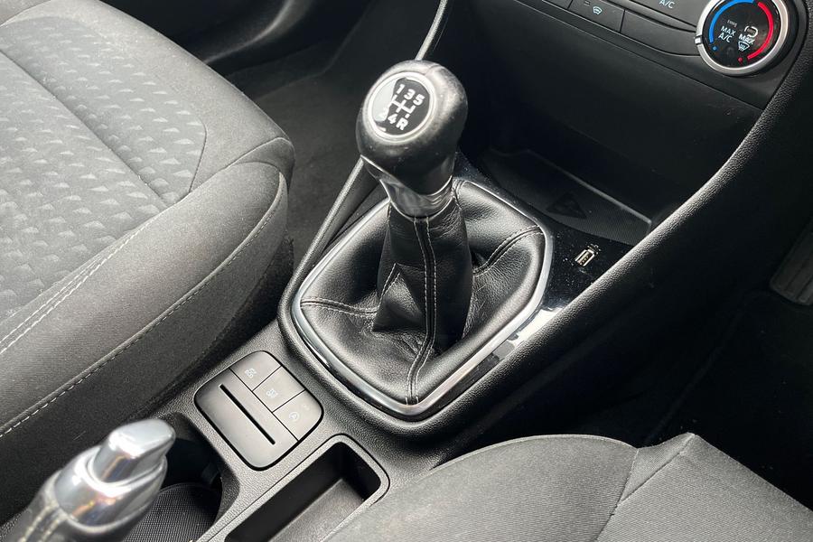 Ford FIESTA Photo autoimg-6095acea615253d888ca4183993ce752ec500eca.jpg