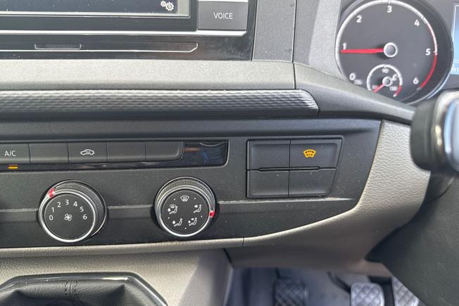 VOLKSWAGEN Transporter Photo 33
