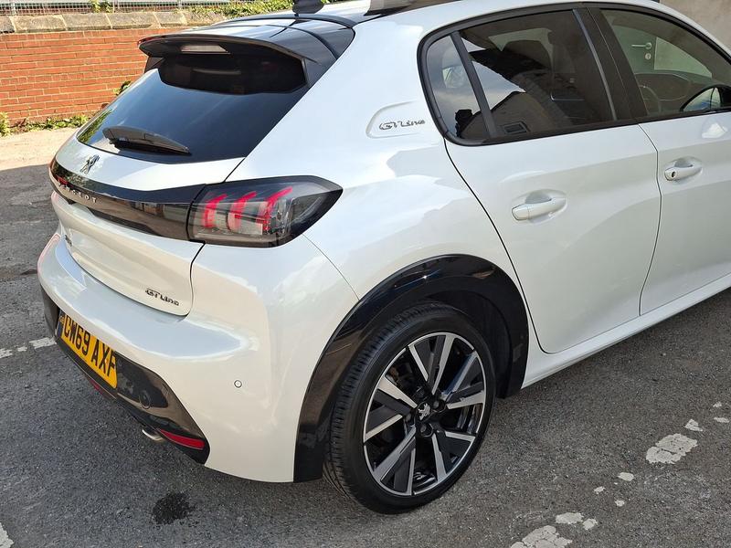 Used Peugeot 208 OW69AXF 44