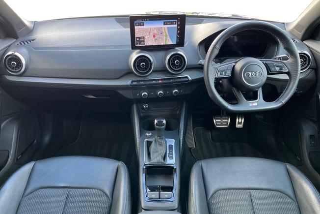 AUDI Q2 Photo 10