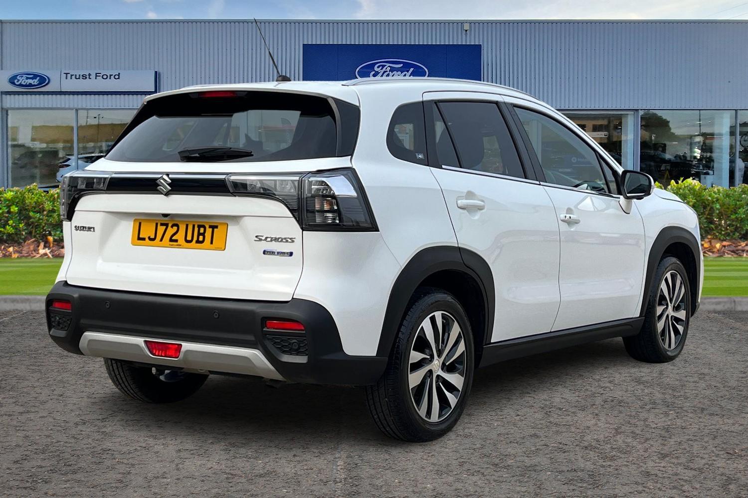 Suzuki S-Cross Photo 3