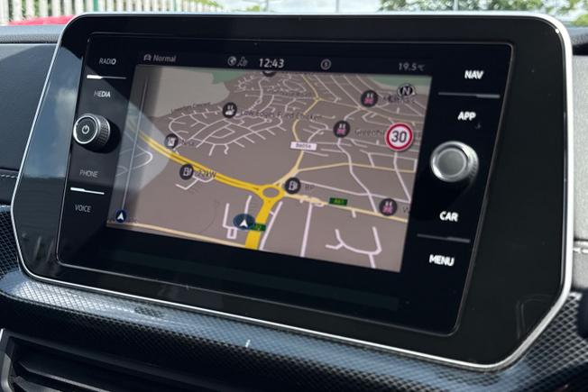 VOLKSWAGEN T-Cross Photo 14