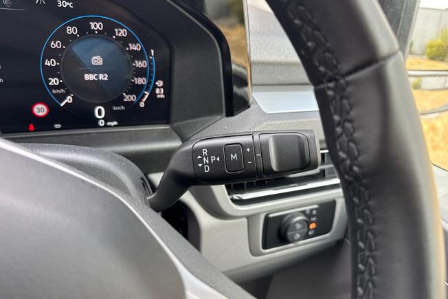 VOLKSWAGEN Transporter Photo 45