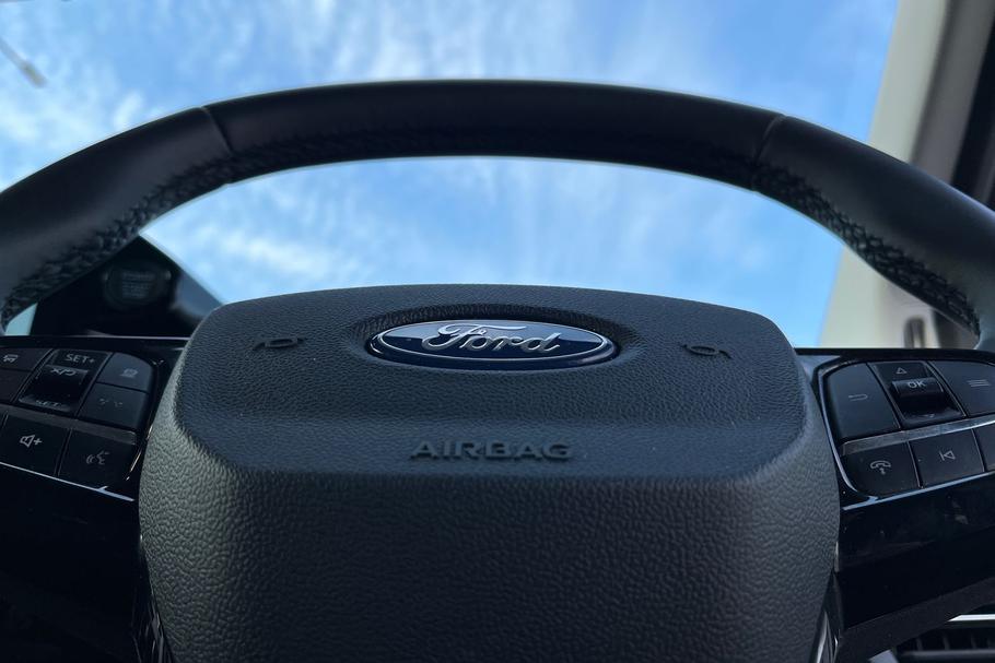 Used Ford TOURNEO CUSTOM WN26TXO 38