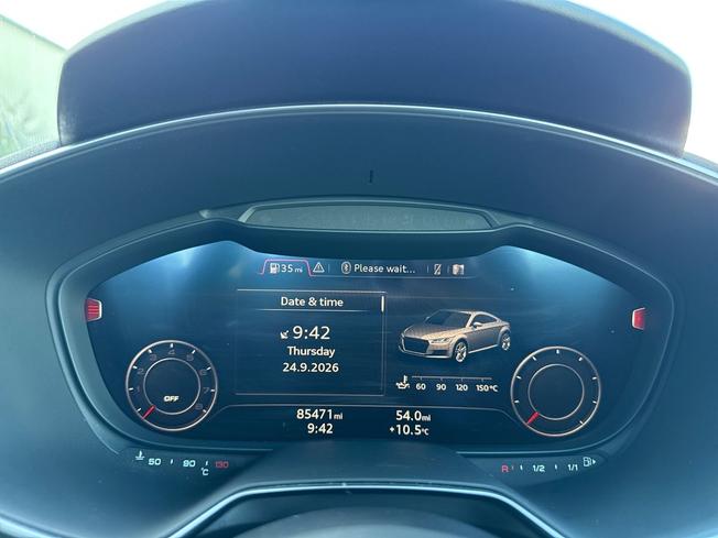 AUDI TT Photo 15