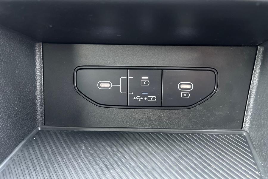 Kia SPORTAGE Photo autoimg-60a974b578eeab5a543ce6656126a665614bdda5.jpg