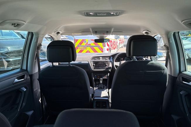 VOLKSWAGEN Tiguan Photo 37