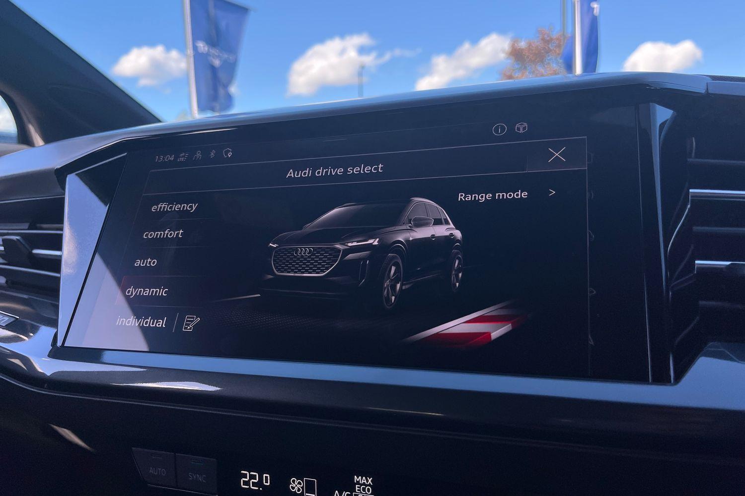 Audi Q4 e-tron Photo 28