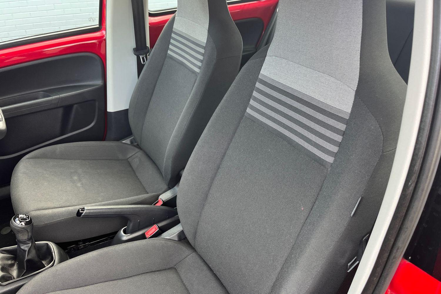 Volkswagen UP Photo 18