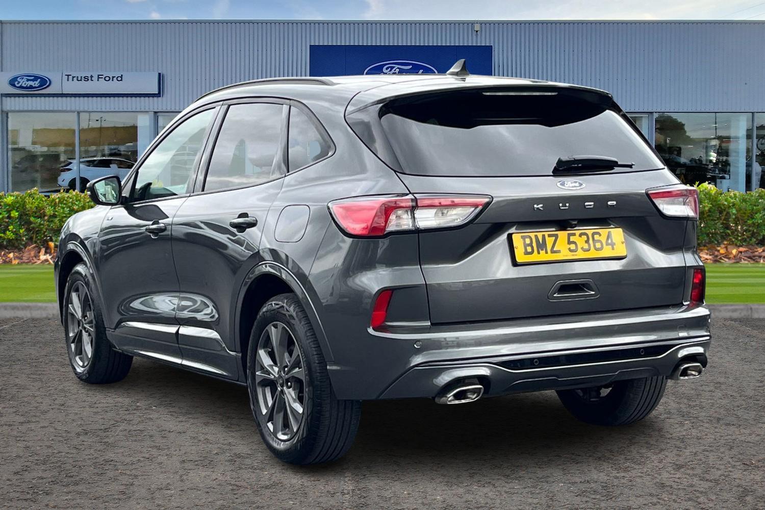 Ford KUGA Photo 1