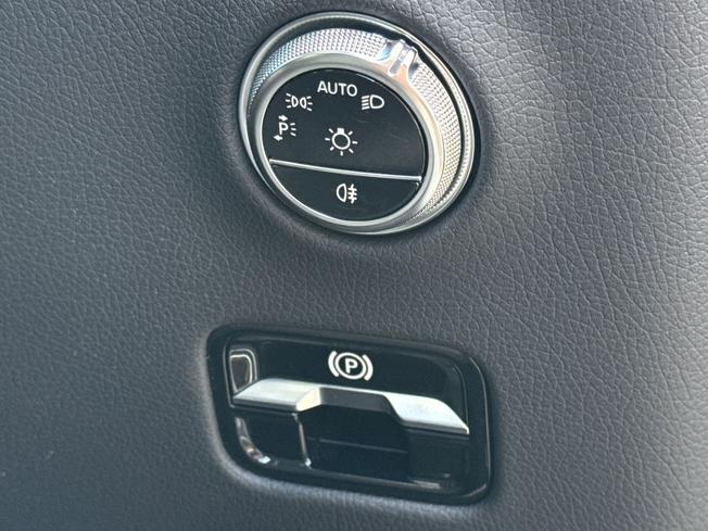 MERCEDES-BENZ Glc Photo 51
