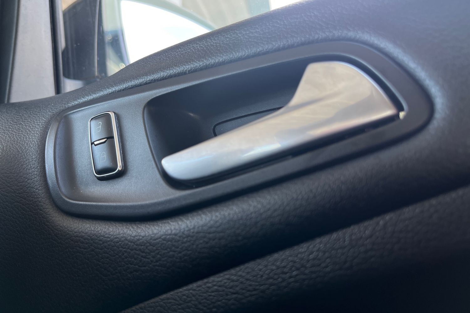 Ford KUGA Photo 24