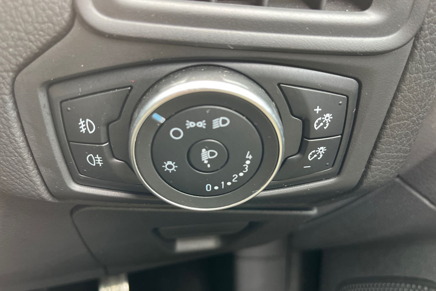 Ford FOCUS Photo 29