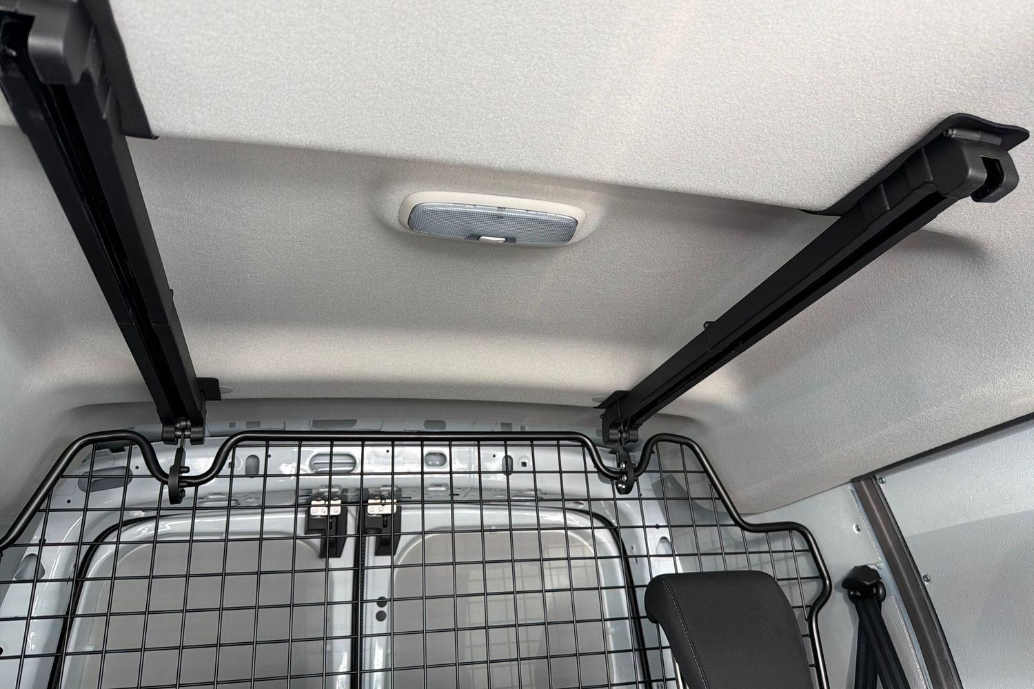 Ford TRANSIT CONNECT Photo 31