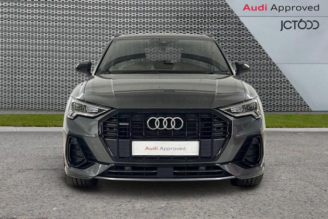 AUDI Q3 Photo 8