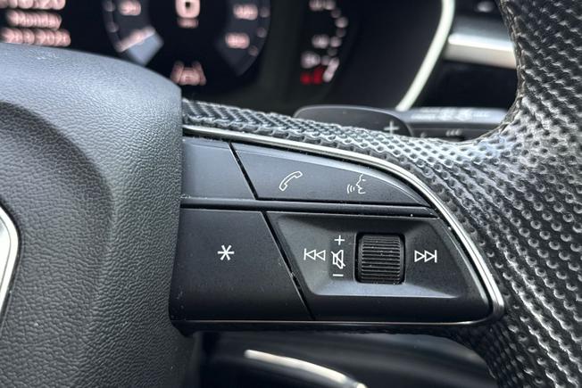 AUDI Q3 Photo 17