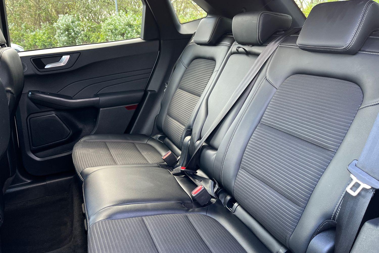 Ford KUGA Photo 34