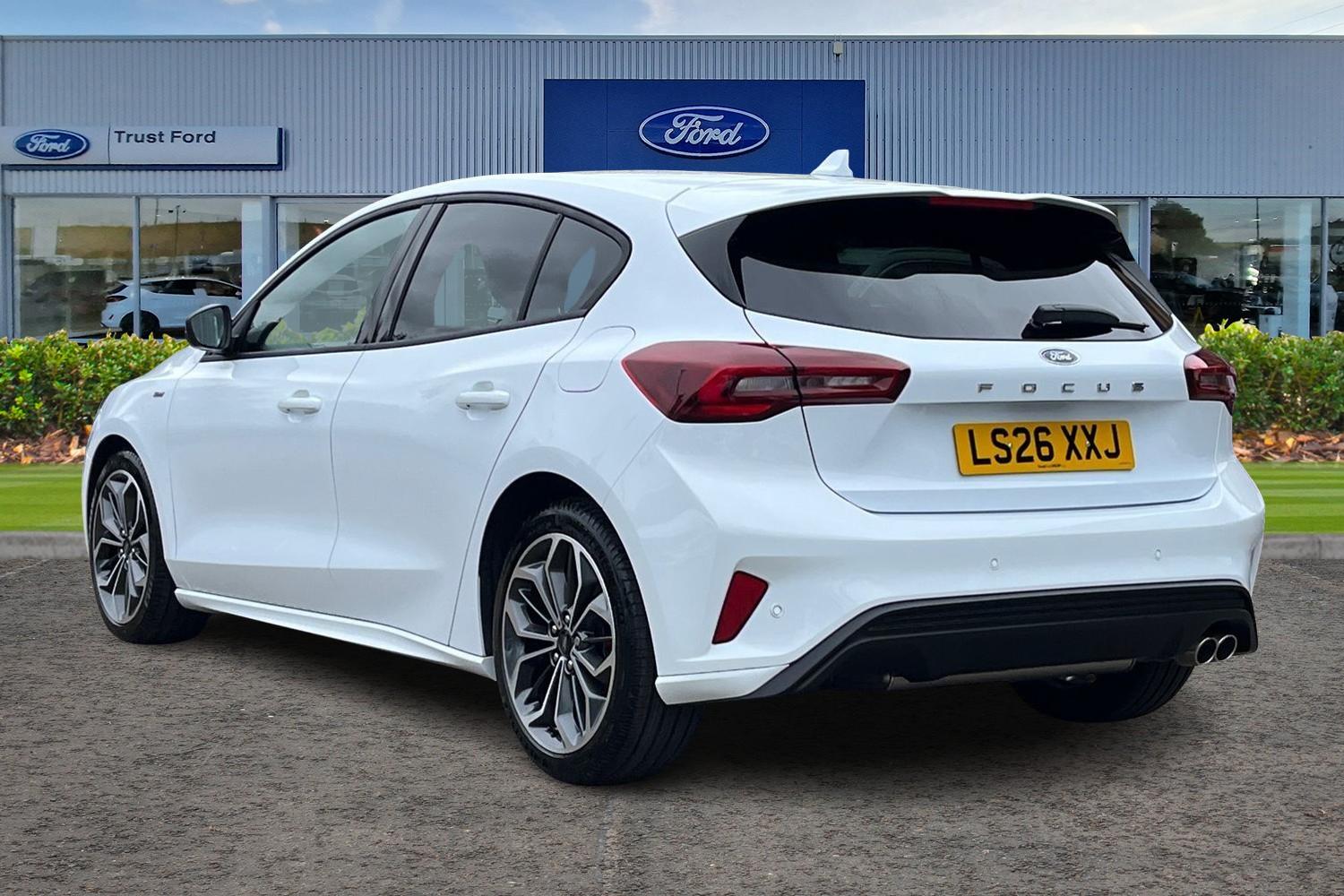 Ford Focus Photo 1