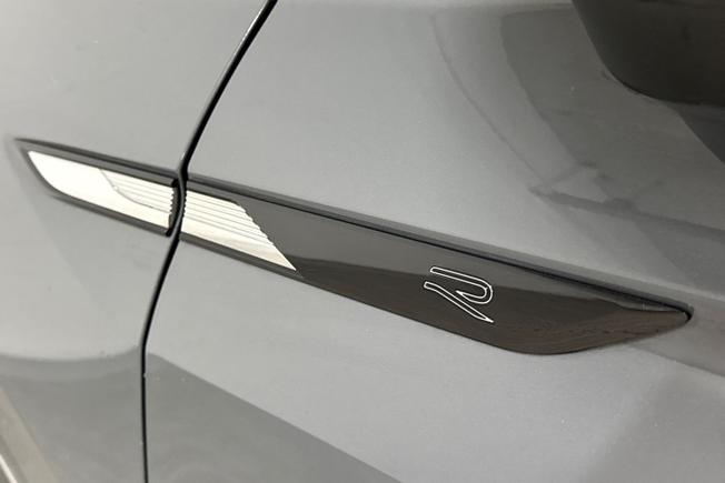 VOLKSWAGEN Tiguan Photo 33