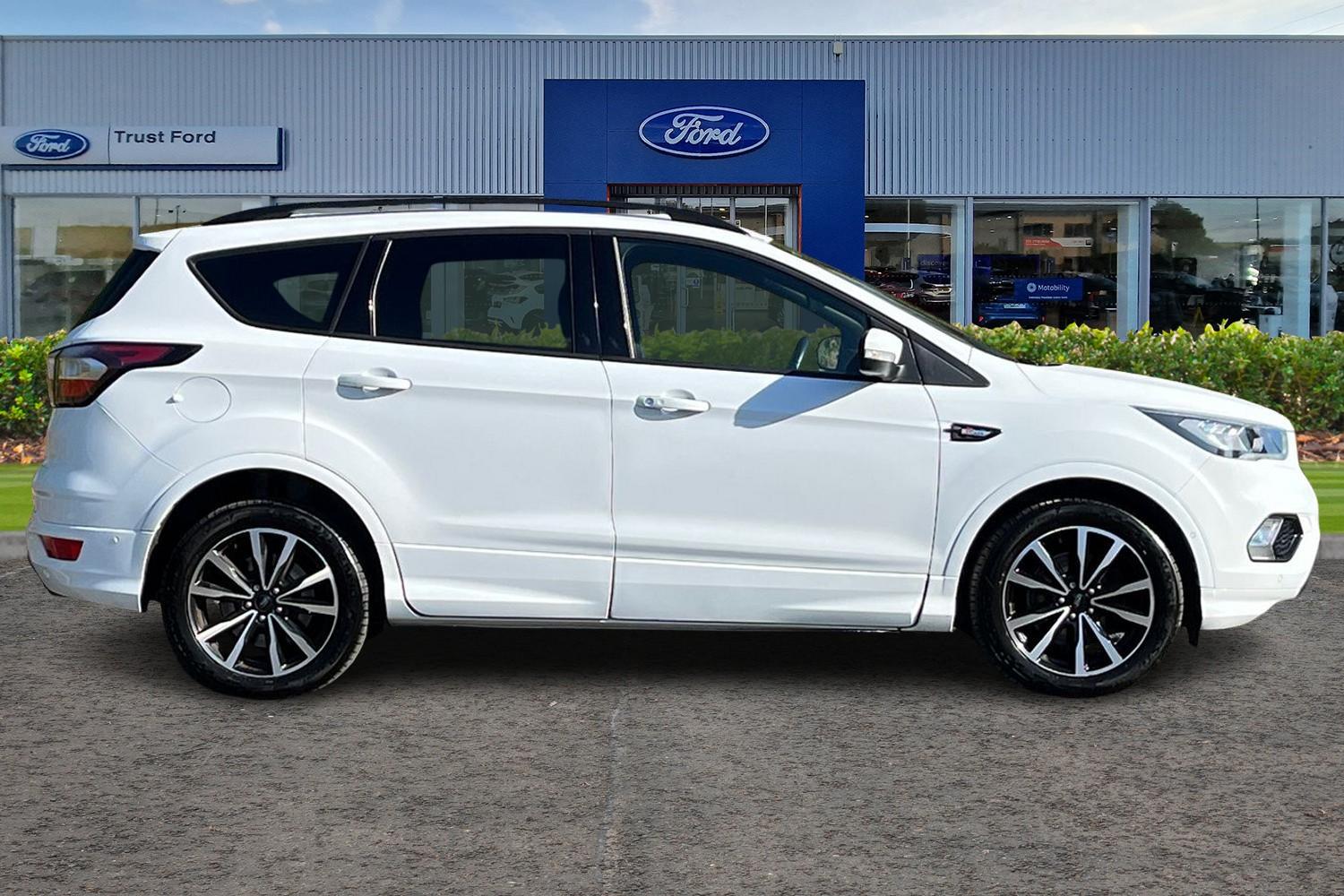 Ford Kuga Photo 2
