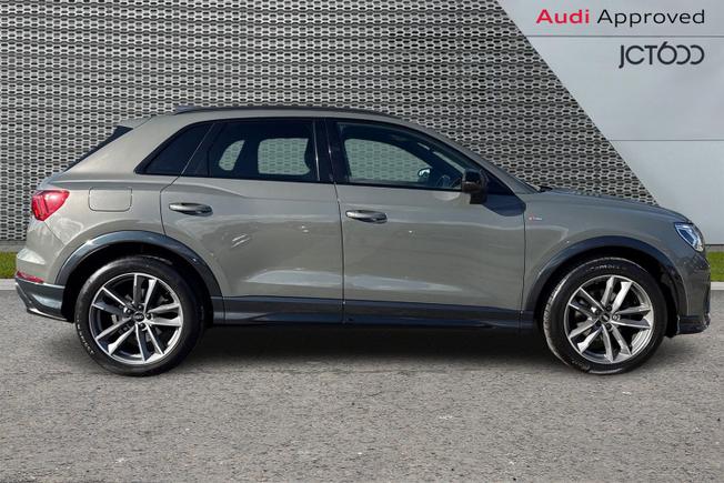 Audi Q3 Photo 4