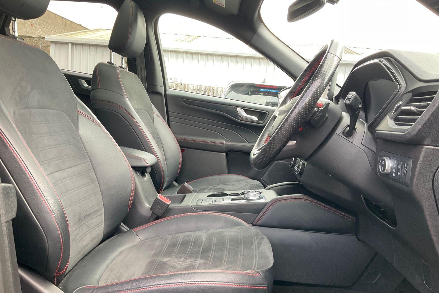 Ford KUGA Photo 16