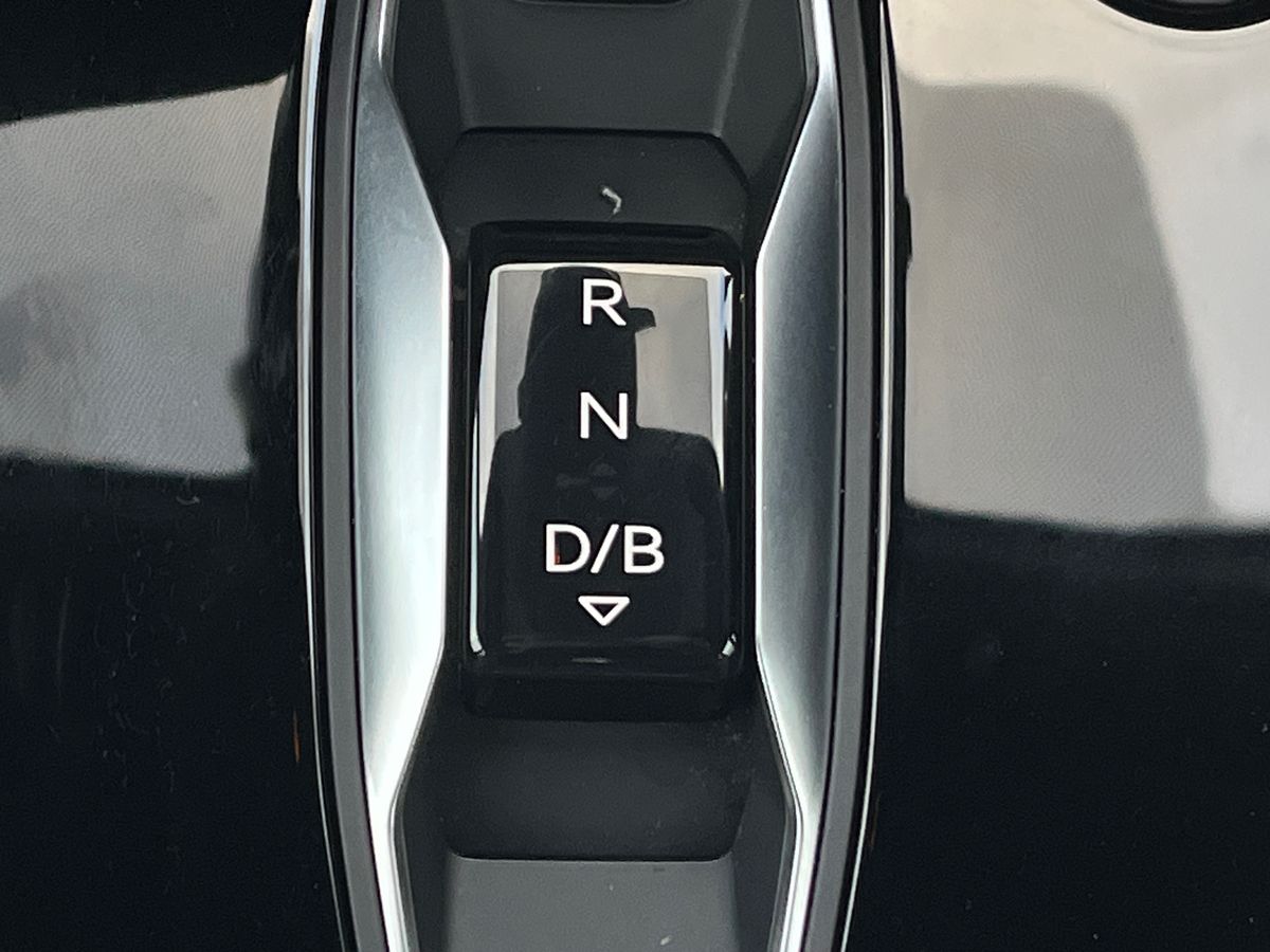 Audi Q4 e-tron Photo 11