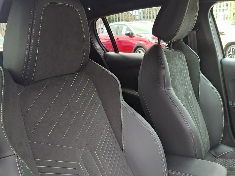 Used Peugeot 208 NU26BYC 37