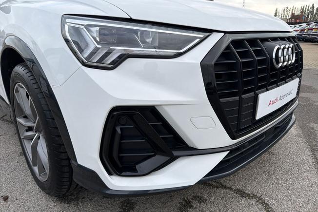 Audi Q3 Photo 30