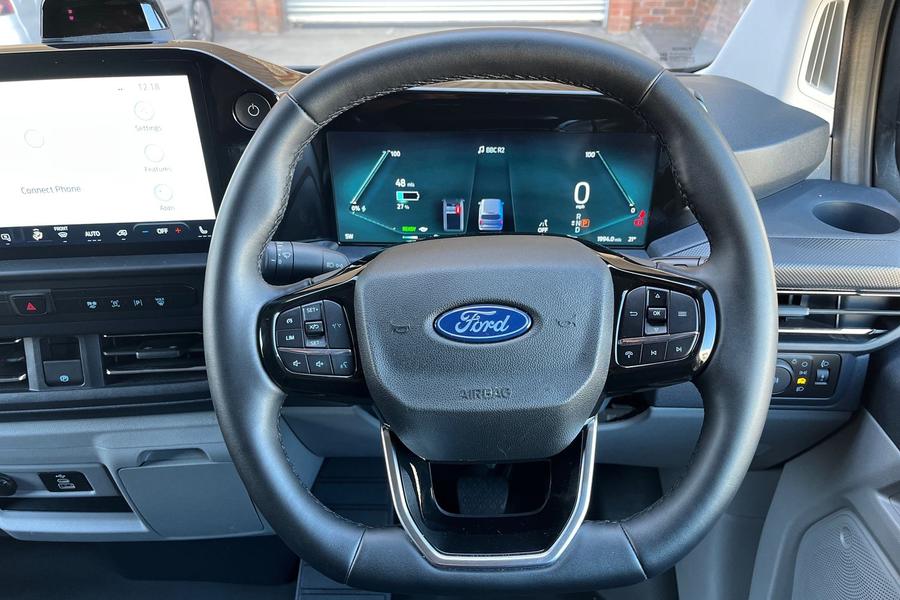 Ford E-TRANSIT CUSTOM Photo autoimg-60ded71408d735ed1db11f9e447ba7f4de376561.jpg