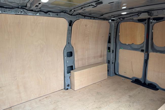VOLKSWAGEN Transporter Photo 9