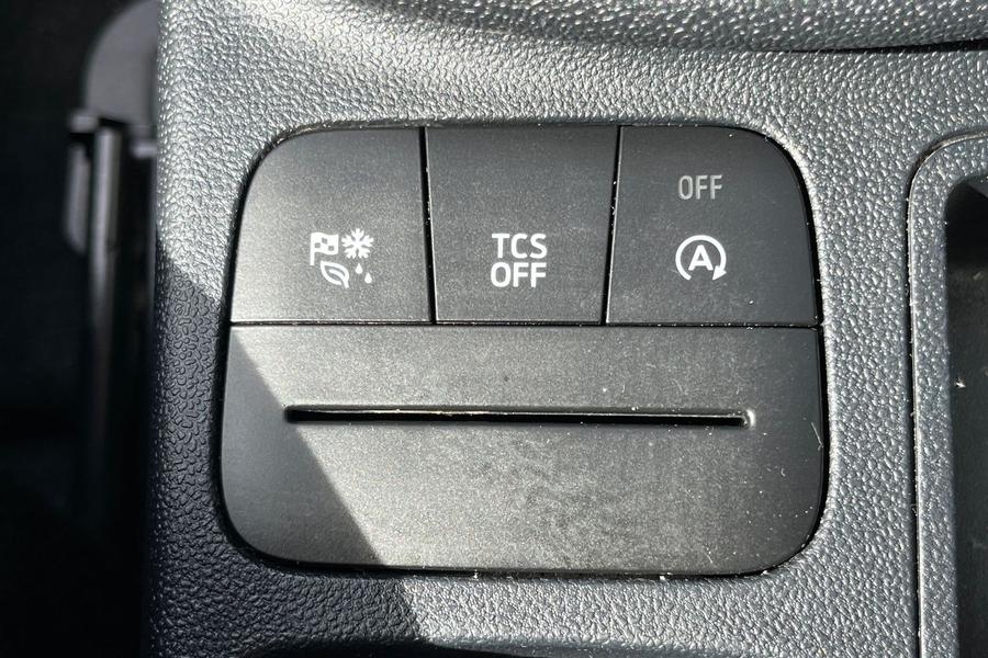 Ford FIESTA Photo autoimg-60e129723d19ea1f0dbcb3787106da9f101d9fd9.jpg