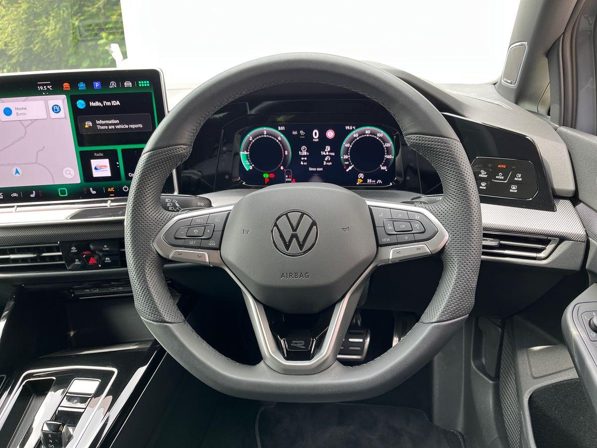 Volkswagen Golf Photo autoimg-60e64b68c13a3096a5eaba1ee68ceb3ed0578b40.jpg