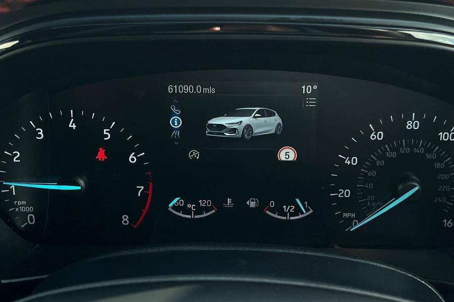 Ford Focus Photo autoimg-60e6d6780513ba2833c98a4db3c65a55c172abc0.jpg