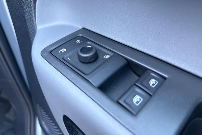 VOLKSWAGEN Id. Buzz Photo 33