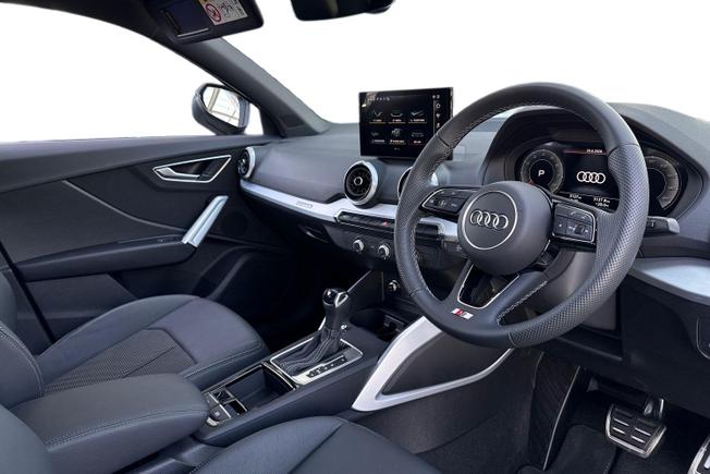 AUDI Q2 Photo 6