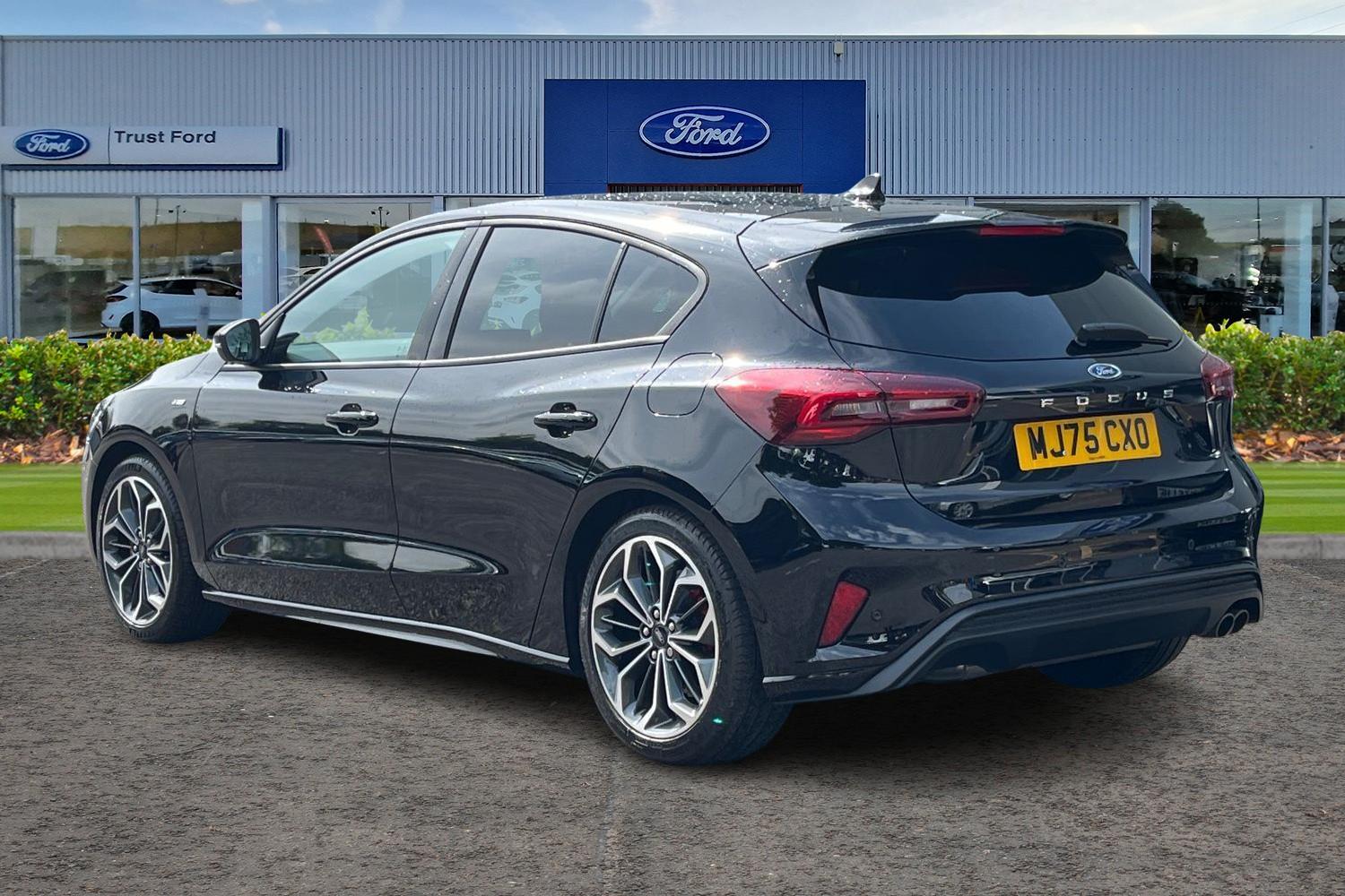 Ford Focus Photo 1