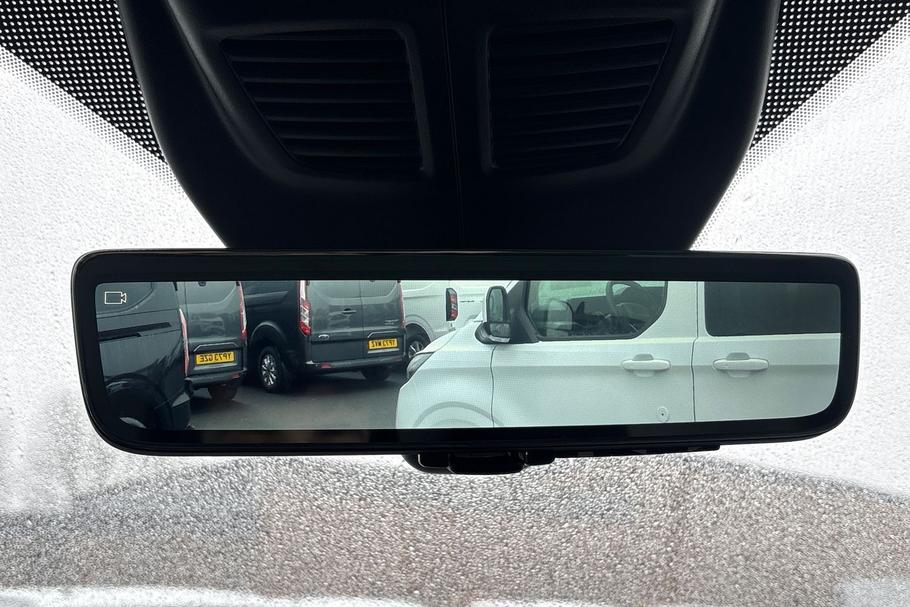 Used FORD TRANSIT HV74OMK 32