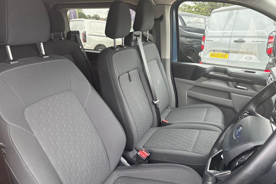 Ford TRANSIT CUSTOM Photo autoimg-60f1278a0631b1bbf24201cc6ac3d87258a604a9.jpg