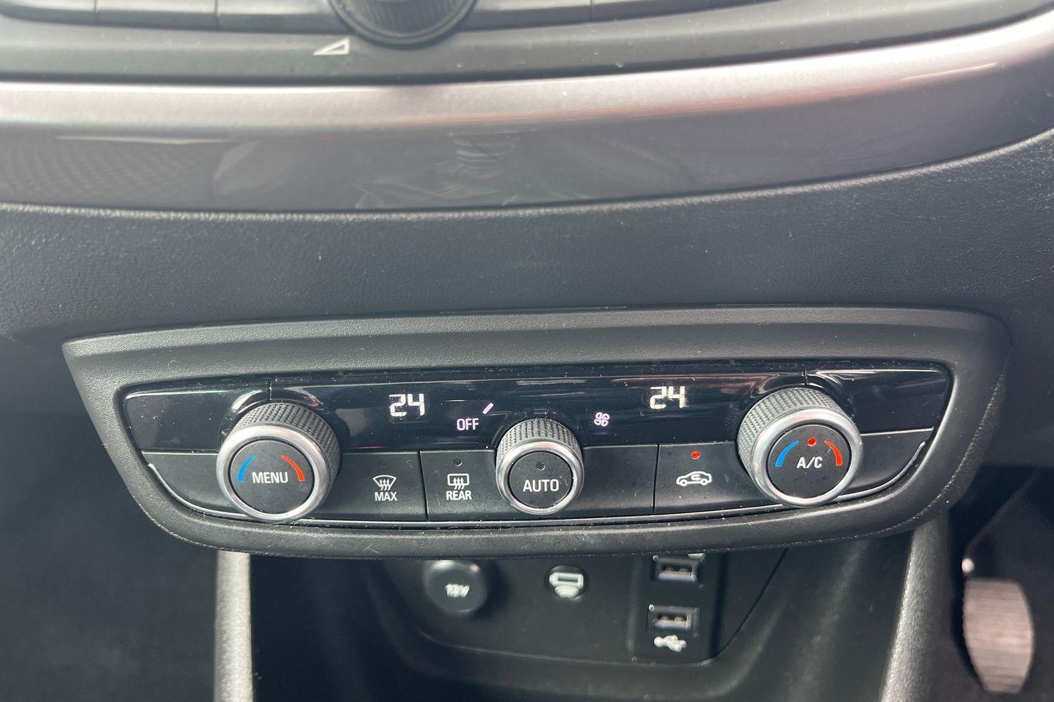 Vauxhall CROSSLAND X Photo 34