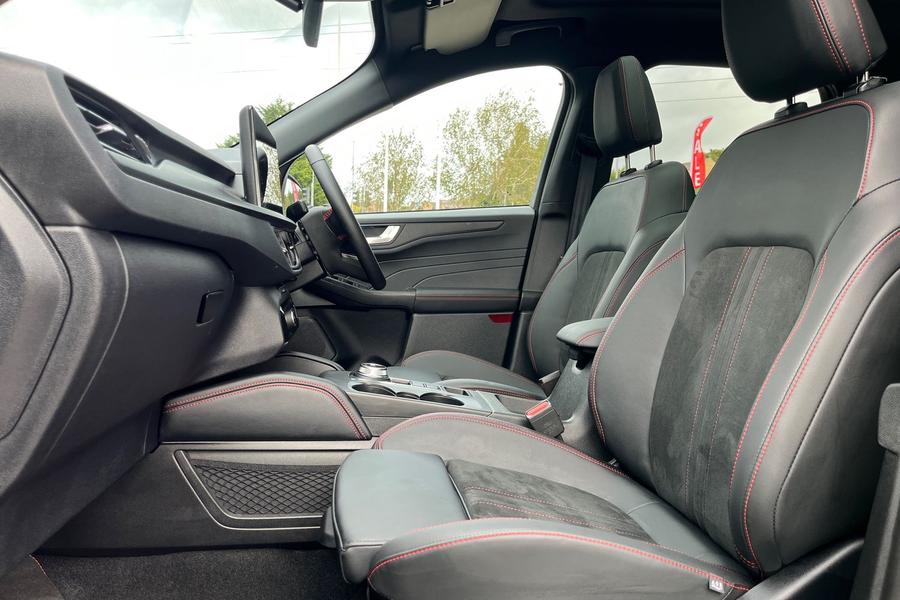 Ford Kuga Photo autoimg-60fc87ff9ce0b2afa5cbba806001a9f2561549b4.jpg