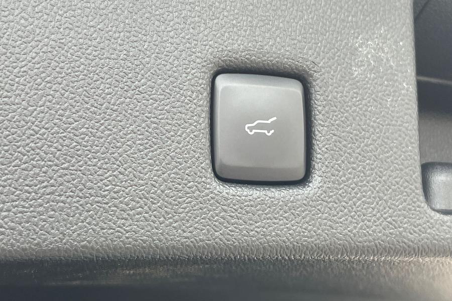 Ford KUGA Photo autoimg-60ff0f9ce65ab553084ce88090f4a5b6cf9d57dd.jpg
