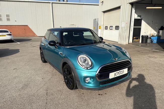 MINI Hatchback Photo 30