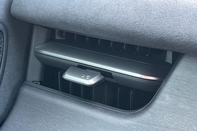 AUDI Q3 Photo 32