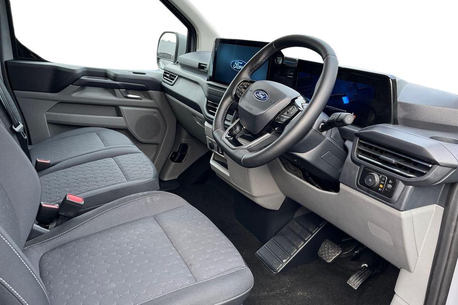 Used Ford TRANSIT CUSTOM WV25RMO 13