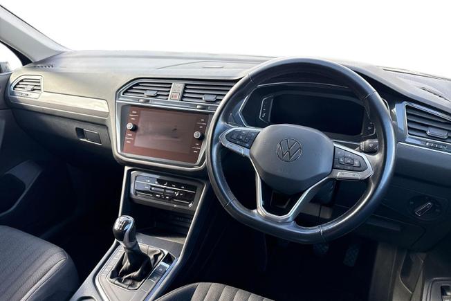 VOLKSWAGEN Tiguan Allspace Photo 6