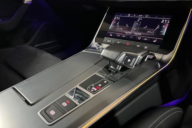 AUDI A6 Saloon Photo 23